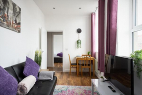 Elite City Stays hosts cosy spacious apartment, Wakefield